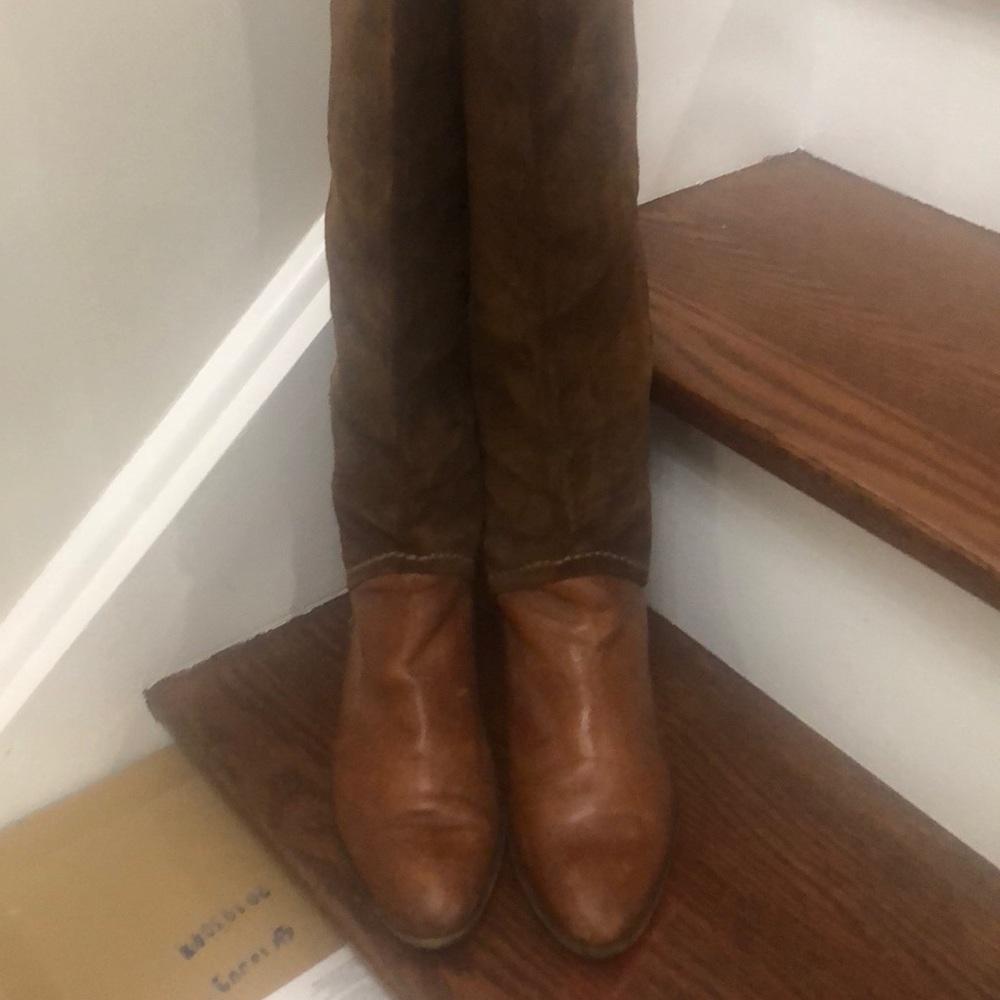 Boots - Picture 3 of 5
